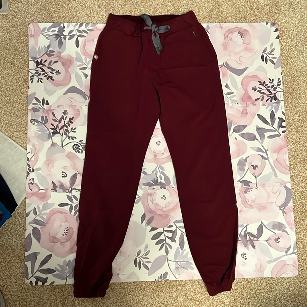 Figs high waisted jogger scrub pants